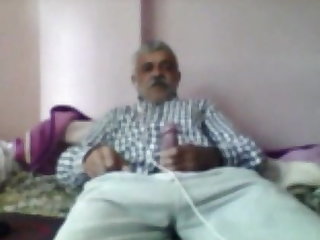 Arab Turkish grandpa playing horny 230519