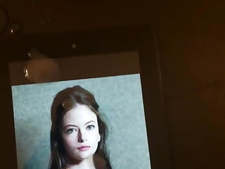 love for Mackenzie Foy Alice Smack