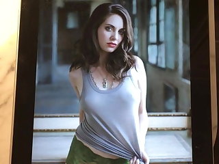 Alison Brie - Cum Tribute 1