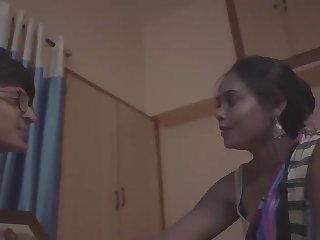 Desi Kamvali Bay Sunita Has Hardcore sex with Virgin Boy