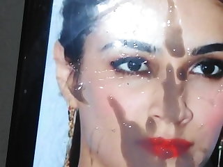 Kriti sanon cum tribute huge cumblast on her slut face