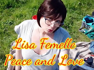 Lisa Femelle - Peace and Love Vivien Sasdi